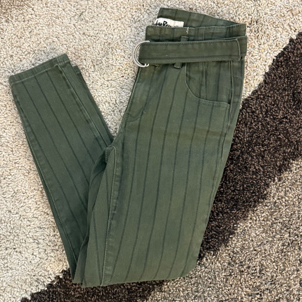 Indigo rain high waisted, olive striped jeans 💚